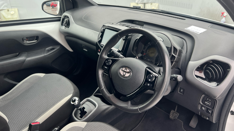 Toyota Aygo 1.0 VVT-i X-Trend TSS 5dr x-shift Petrol Hatchback